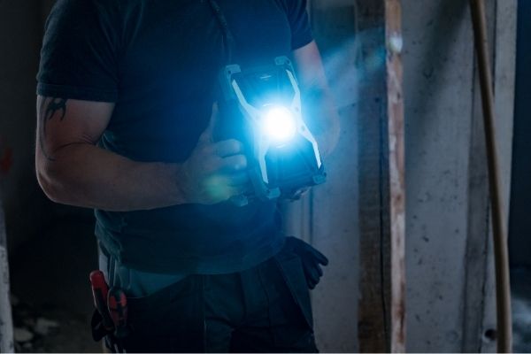 Kompakte Akku LED Arbeitsleuchte RUFUS | Bauen & Renovieren | Themenwelt |  brennenstuhl®